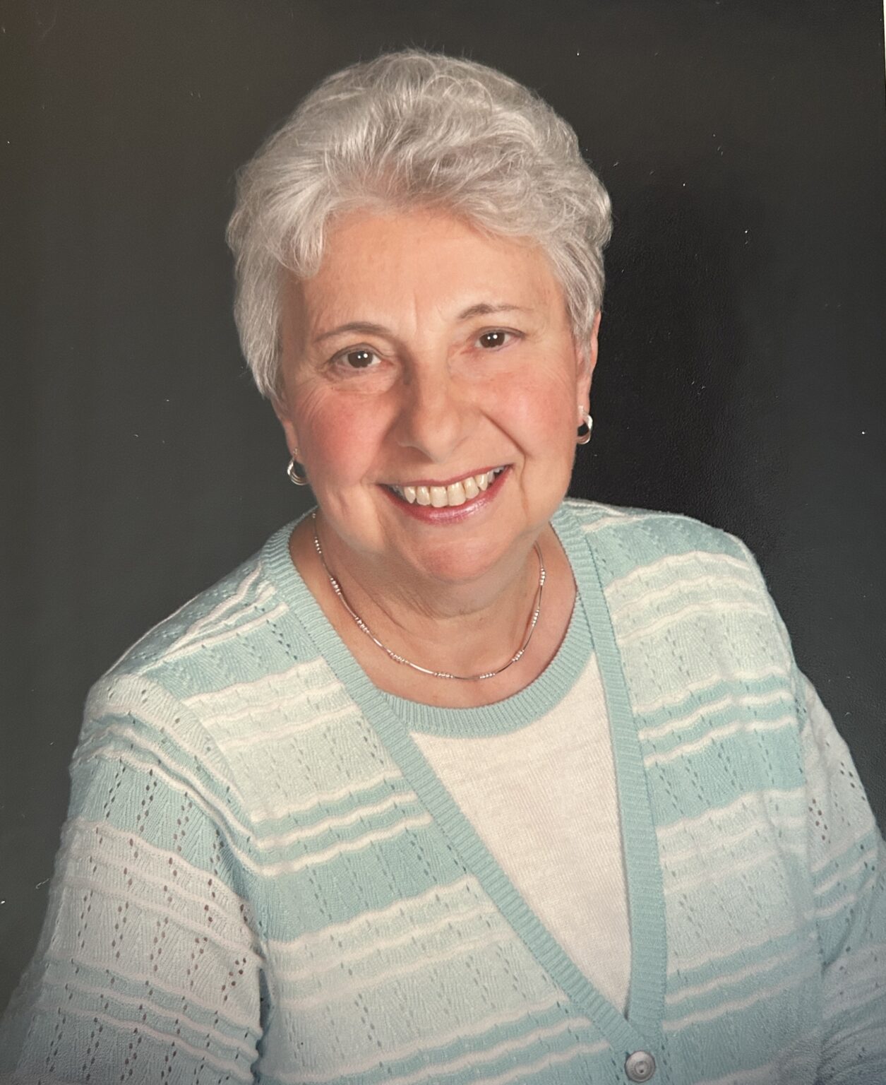 Davis, Lorraine F. Kutis Funeral Home Inc