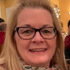 Maureen-Pic-Crop-2-crop